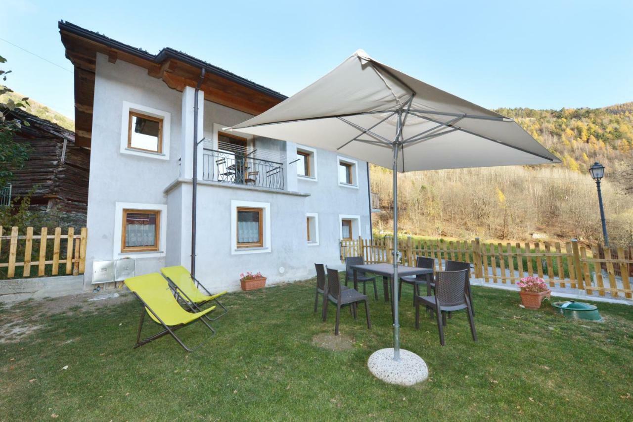 Lo Metcho Dou Bino Apartment Antey-Saint-Andre Luaran gambar