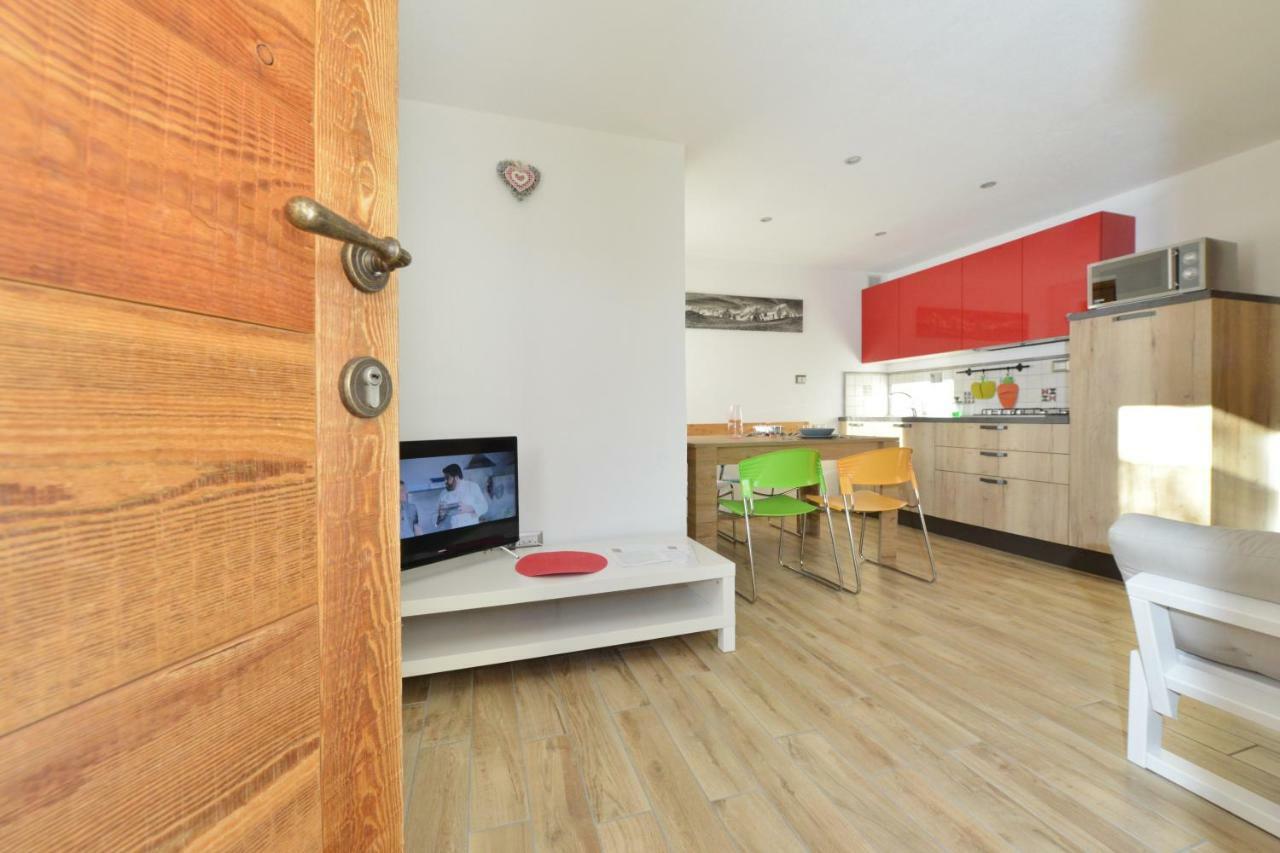 Lo Metcho Dou Bino Apartment Antey-Saint-Andre Luaran gambar